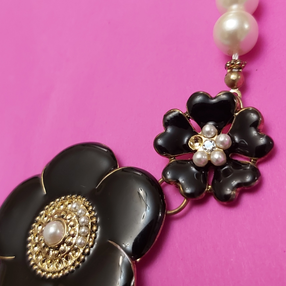 Nice Necklace - Picture 4 of 8